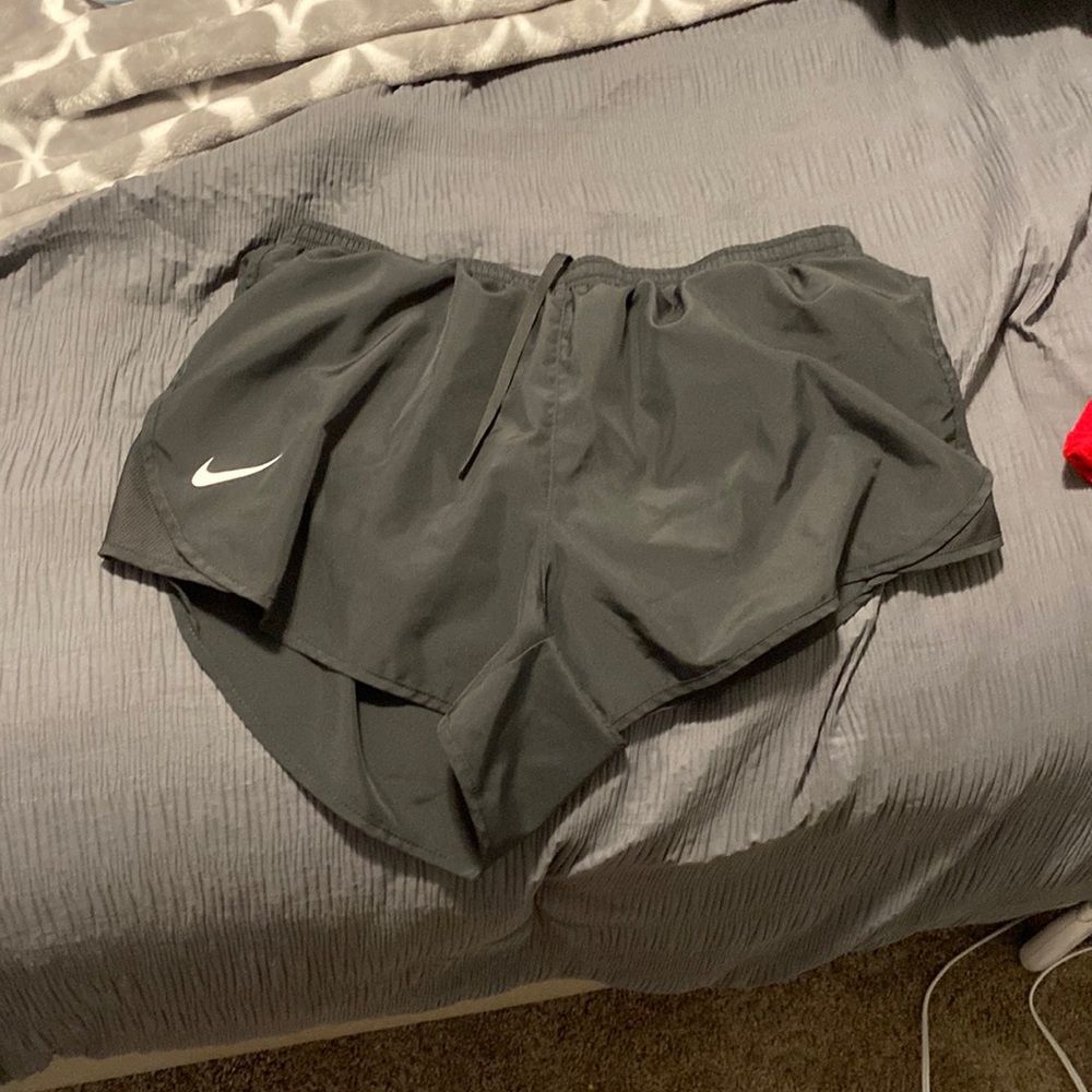charcoal nike shorts